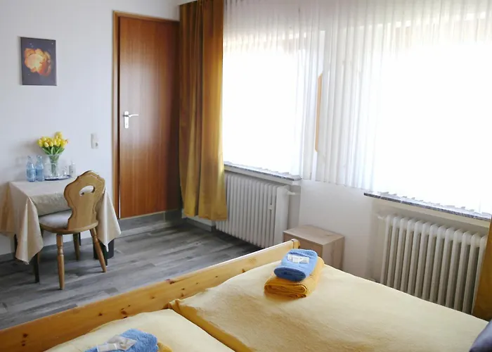 Отель Zum Burgkeller *