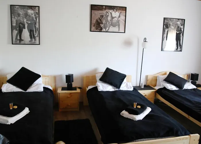 Zum Burgkeller Отель *